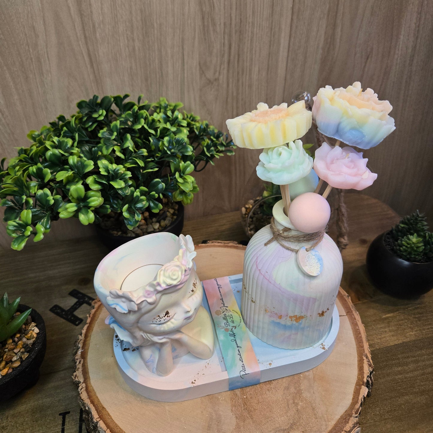 Coffret déco fondants et bougie – Plateau, vase & figurine